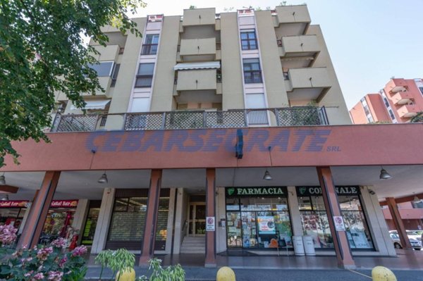 appartamento in vendita a Segrate in zona Redecesio