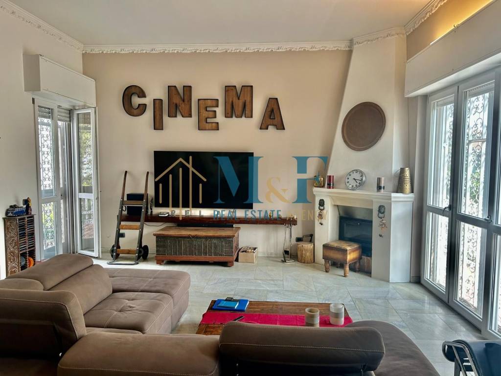 casa indipendente in vendita a Segrate