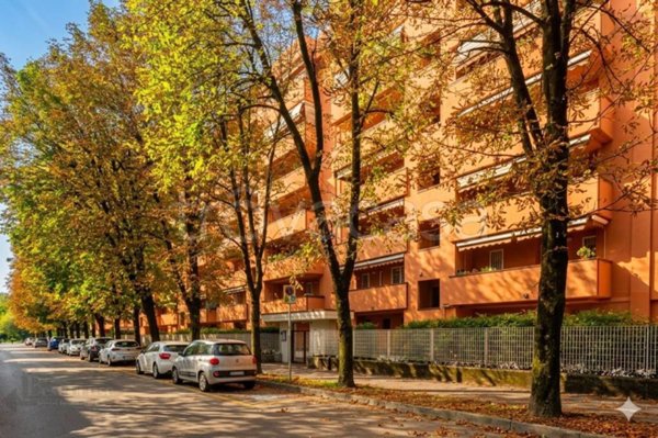 appartamento in vendita a Segrate in zona Rovagnasco