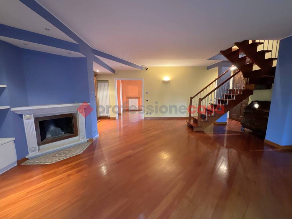 casa indipendente in vendita a Segrate