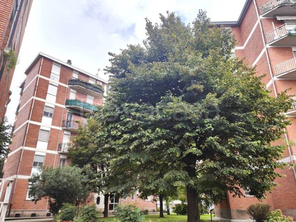 appartamento in vendita a Segrate in zona Redecesio