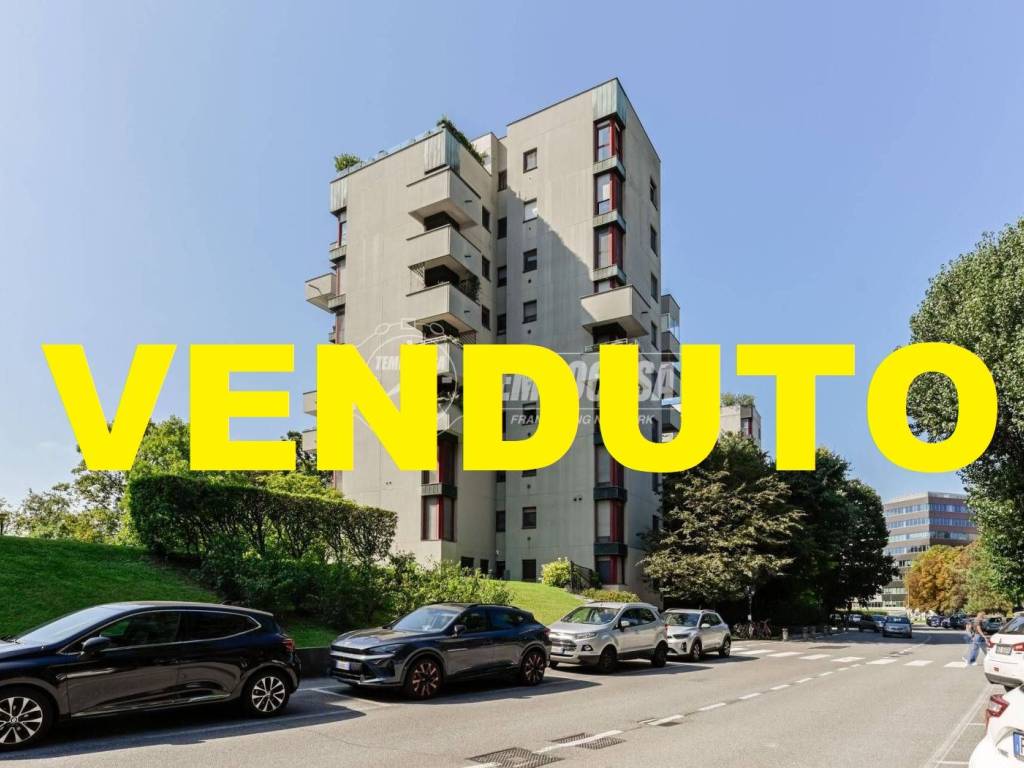 appartamento in vendita a Segrate in zona Novegro