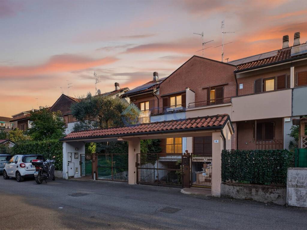 casa indipendente in vendita a Segrate