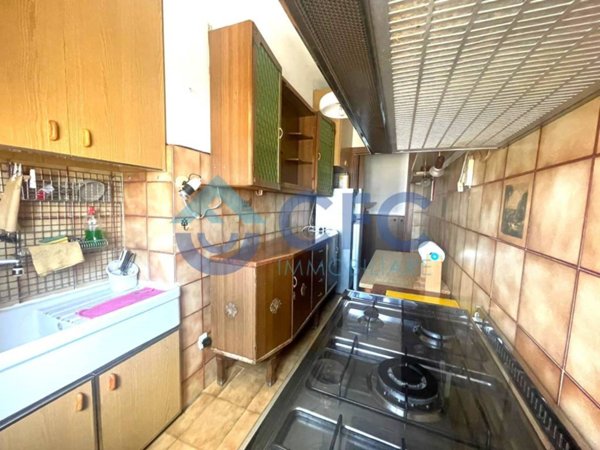 appartamento in vendita a Segrate in zona Tregarezzo