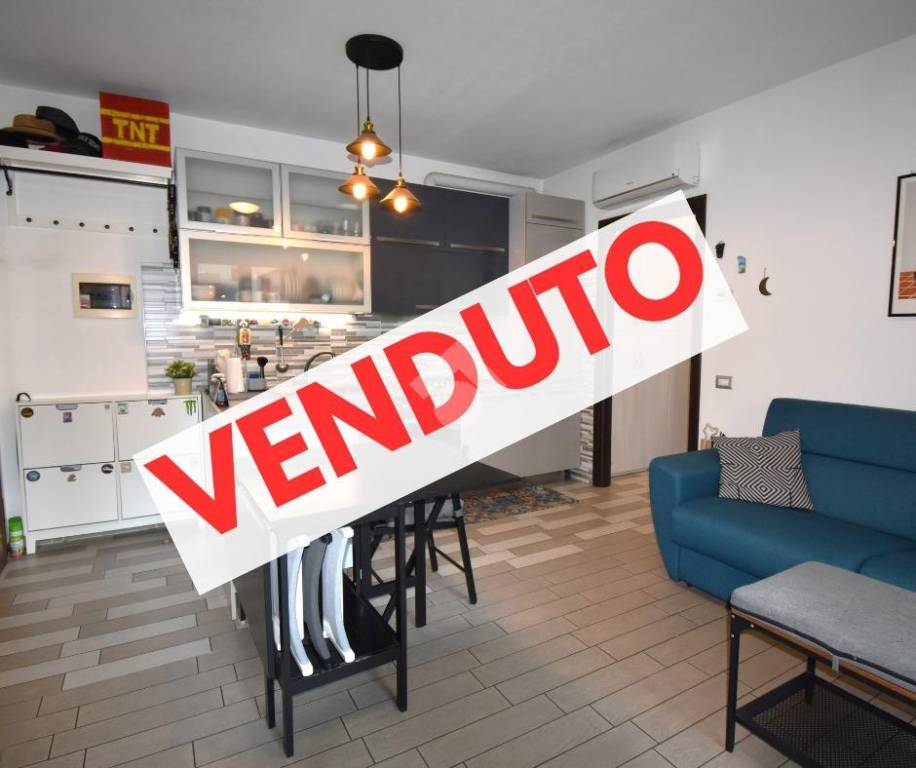 appartamento in vendita a Segrate in zona Novegro