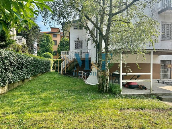 casa indipendente in vendita a Segrate