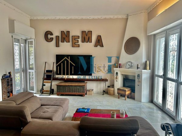 casa indipendente in vendita a Segrate