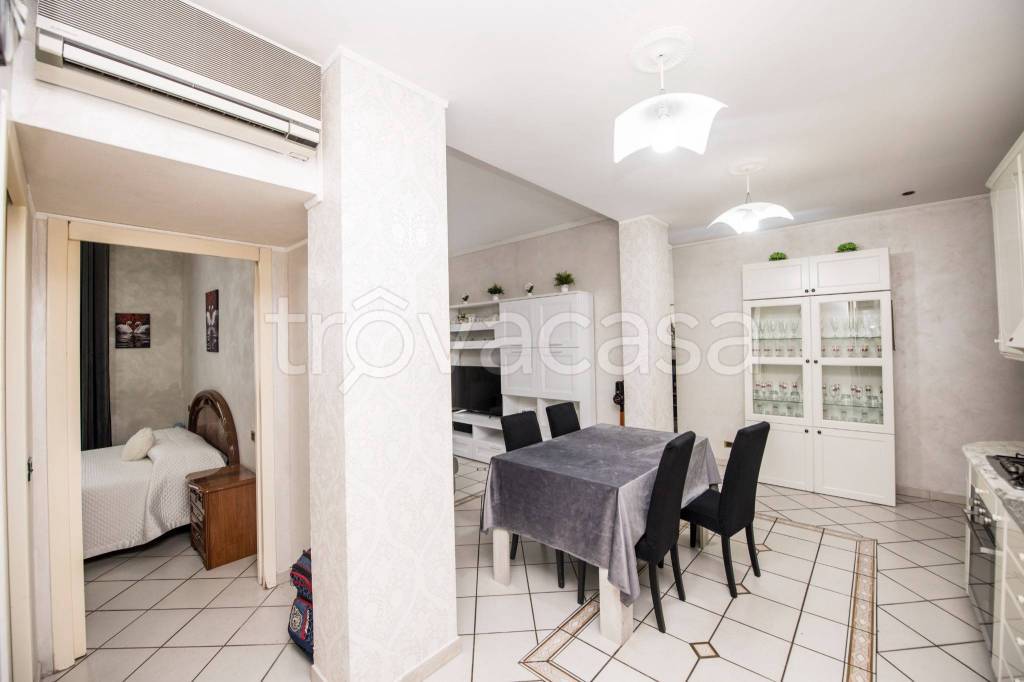 appartamento in vendita a Segrate in zona Novegro