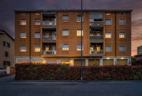 appartamento in vendita a Segrate in zona Tregarezzo