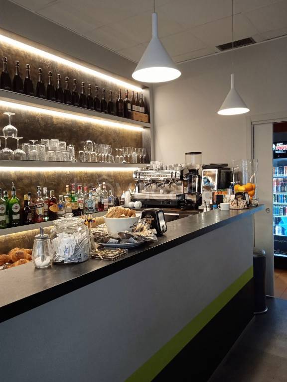 negozio in vendita a Segrate