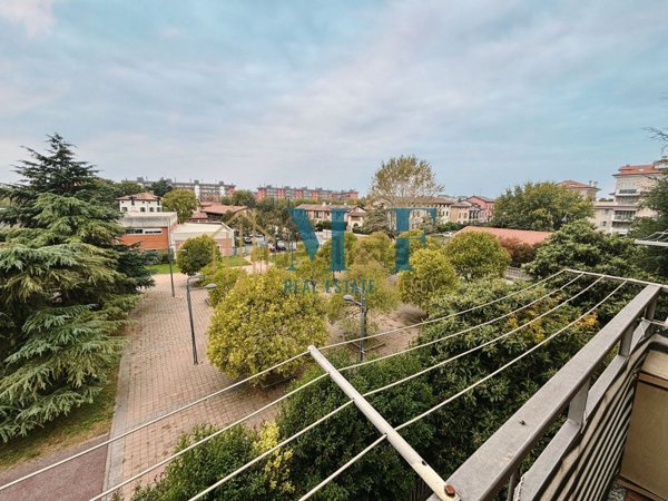 appartamento in vendita a Segrate in zona Rovagnasco