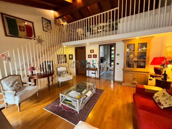 appartamento in vendita a Segrate in zona Rovagnasco