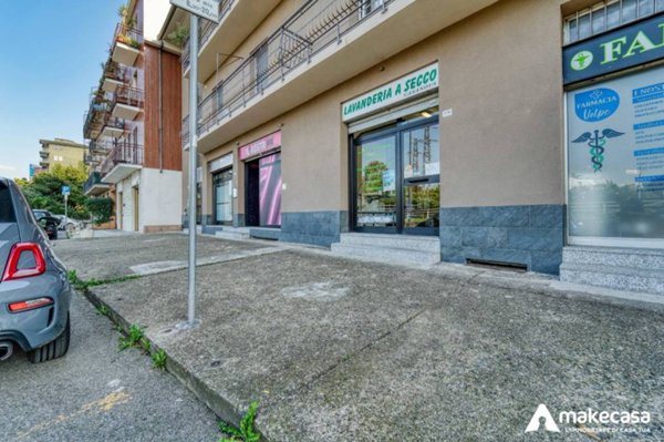 negozio in vendita a Segrate
