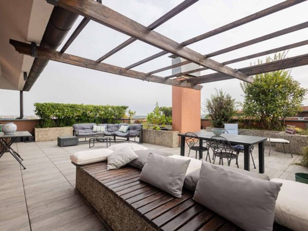 appartamento in vendita a Segrate in zona Milano 2