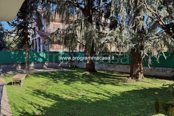 casa indipendente in vendita a Segrate