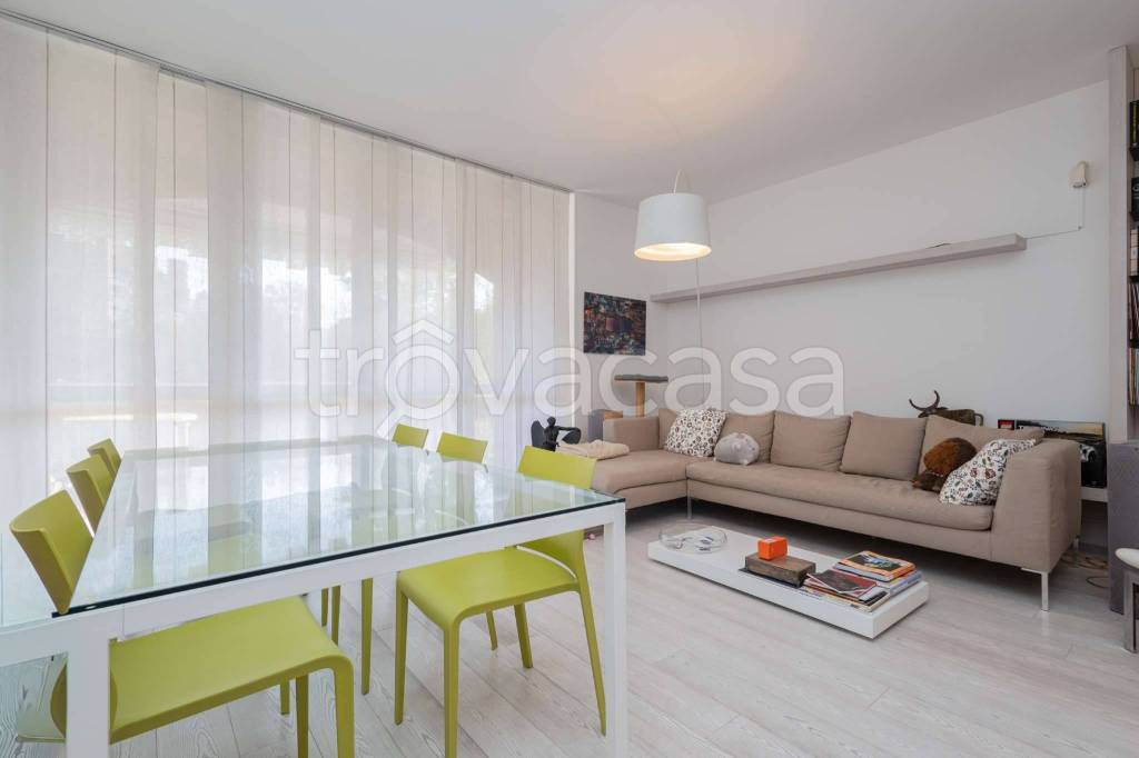 appartamento in vendita a Segrate in zona Milano 2