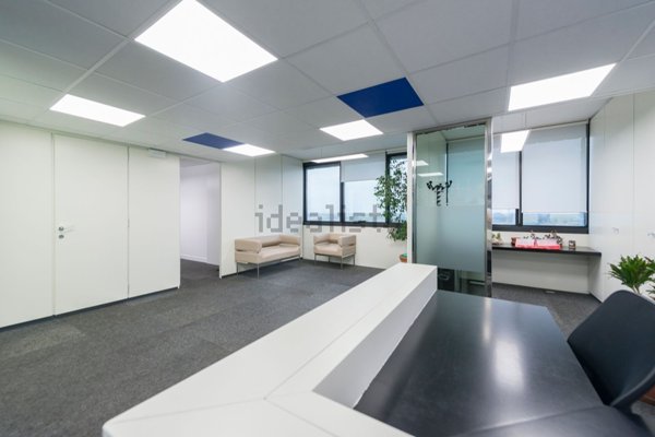 ufficio in vendita a Segrate