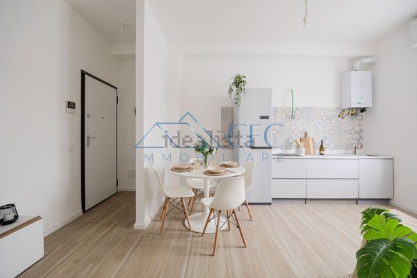 appartamento in vendita a Segrate in zona Redecesio