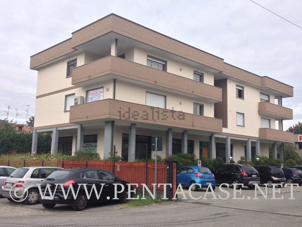 negozio in vendita a Segrate