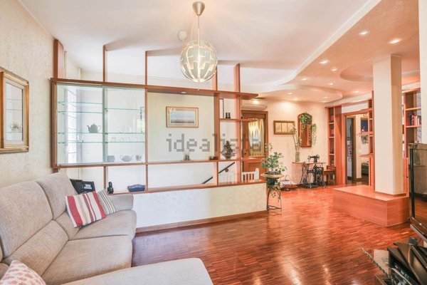 appartamento in vendita a Segrate in zona Lavanderie