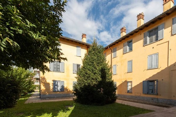 appartamento in vendita a Segrate in zona Rovagnasco