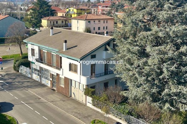 casa indipendente in vendita a Segrate