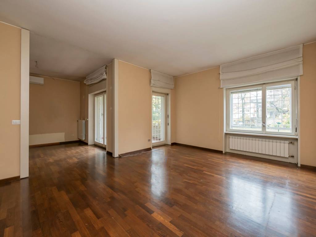 appartamento in vendita a Segrate in zona Novegro