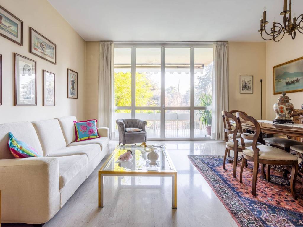 appartamento in vendita a Segrate in zona Milano 2