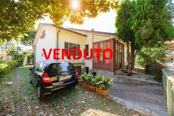 casa indipendente in vendita a Segrate