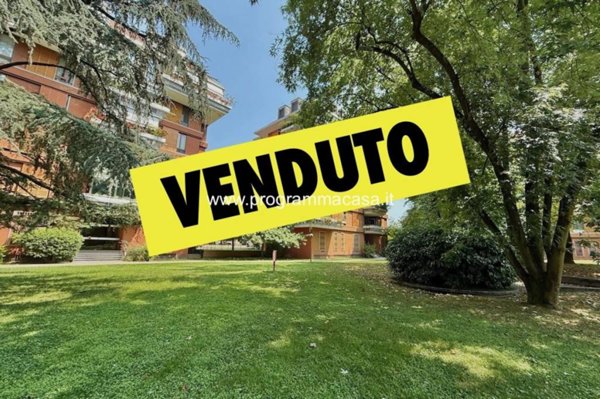 appartamento in vendita a Segrate in zona Milano 2