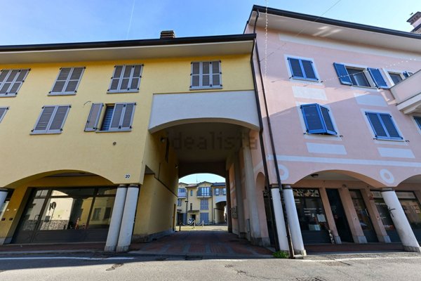 appartamento in vendita a Segrate in zona Rovagnasco