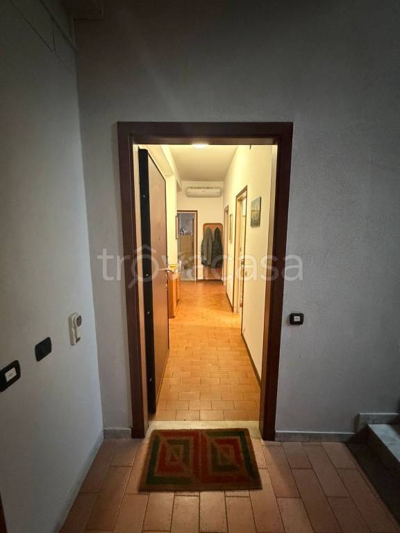 appartamento in vendita a Segrate in zona Redecesio