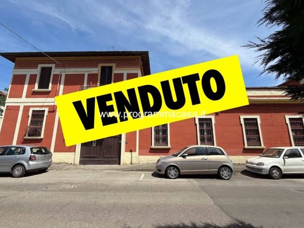 casa indipendente in vendita a Segrate in zona Lavanderie