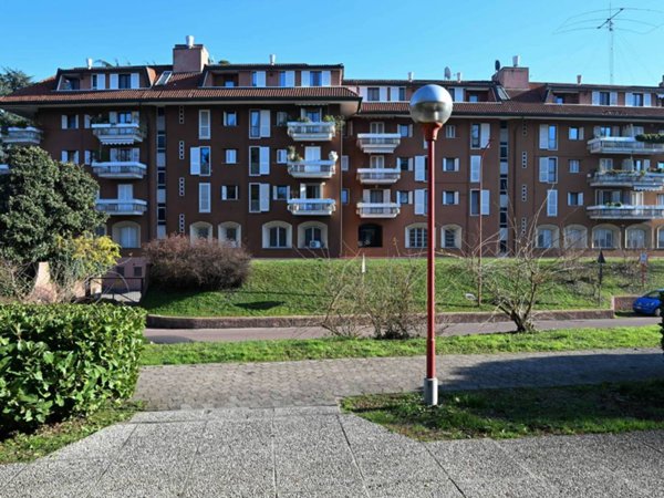 appartamento in vendita a Segrate in zona Milano 2