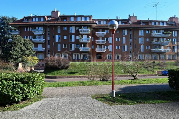 appartamento in vendita a Segrate in zona Milano 2