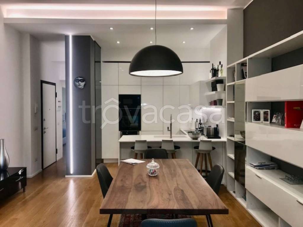 appartamento in vendita a Segrate in zona Milano 2