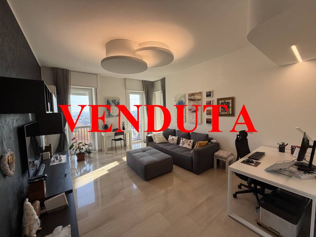 appartamento in vendita a Segrate in zona Redecesio