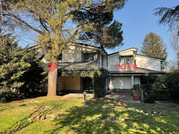 casa indipendente in vendita a Segrate