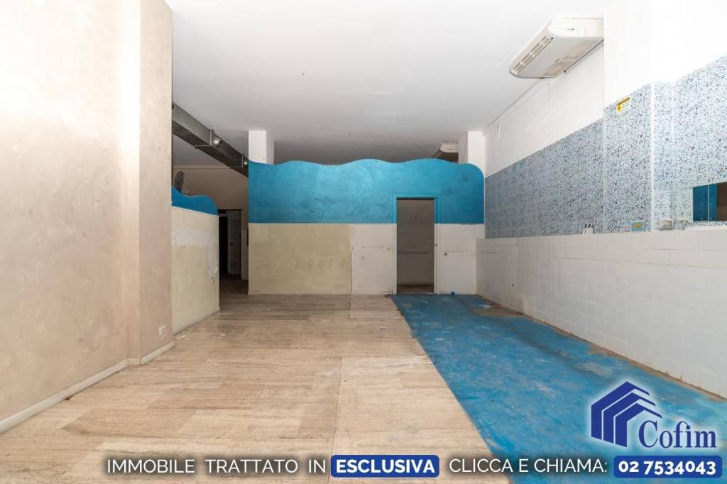 negozio in vendita a Segrate in zona Milano San Felice