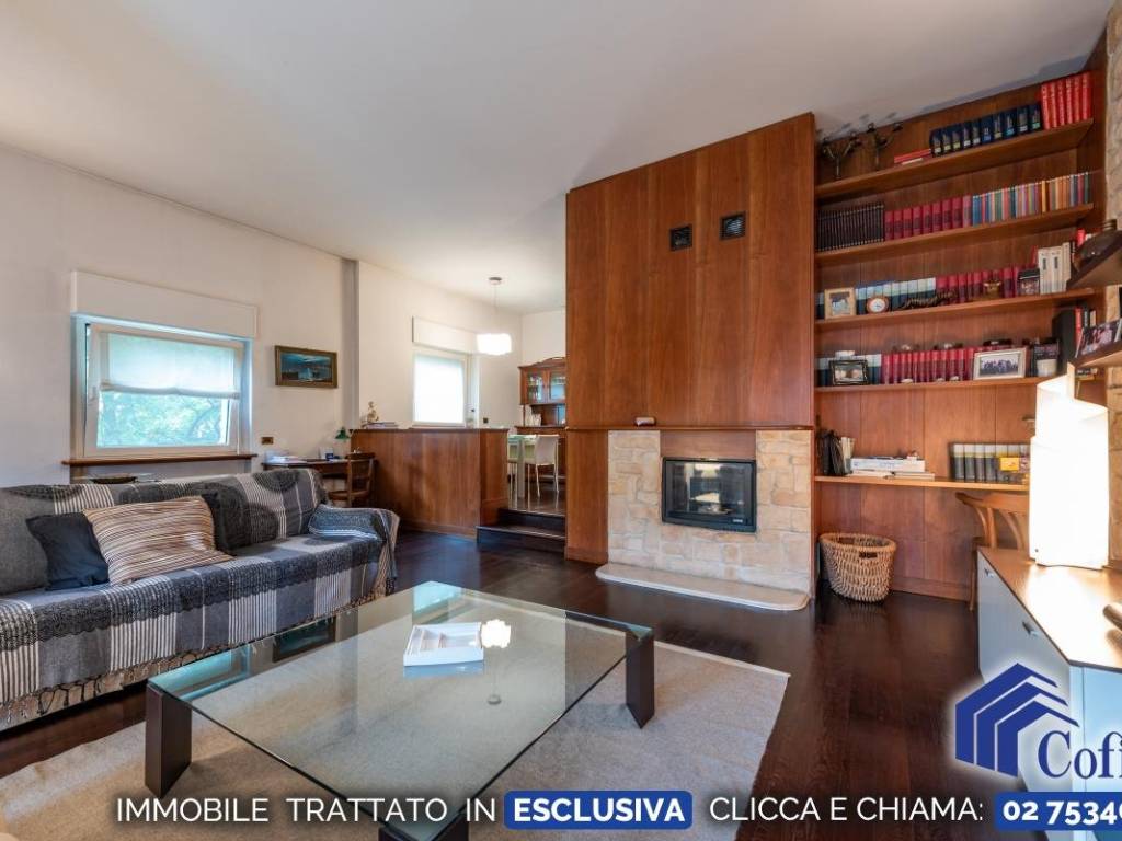 casa indipendente in vendita a Segrate in zona Novegro