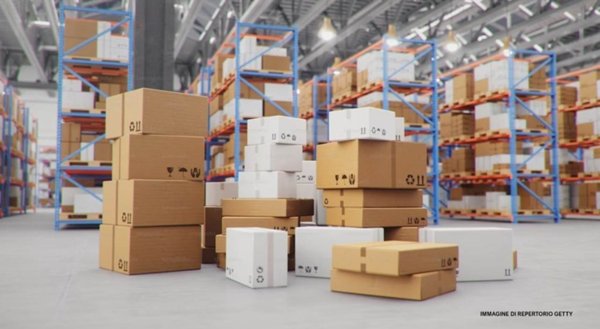 locale commerciale in vendita a Segrate