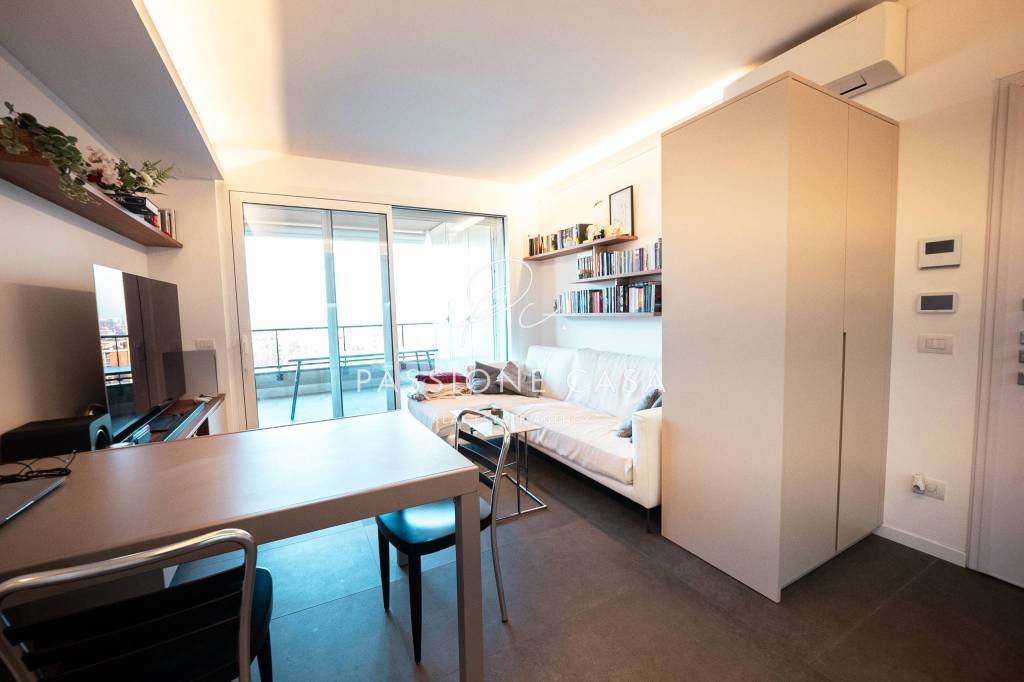 appartamento in vendita a Segrate in zona Novegro