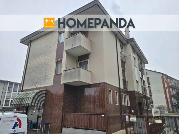 appartamento in vendita a Segrate in zona Redecesio