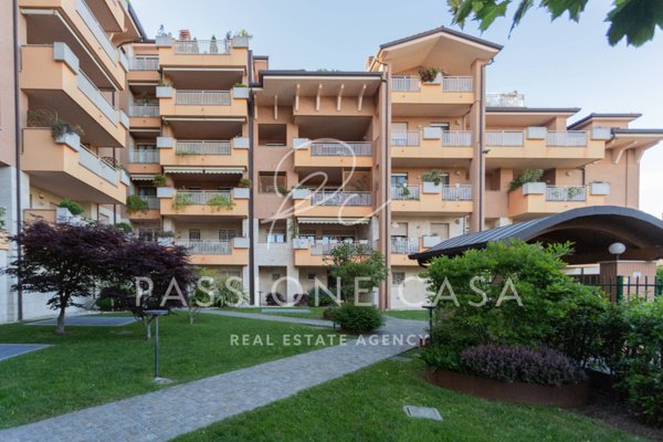 appartamento in vendita a Segrate in zona Novegro