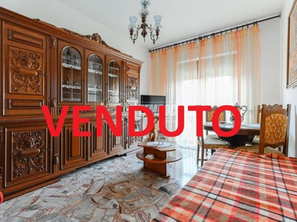 appartamento in vendita a Segrate in zona Redecesio