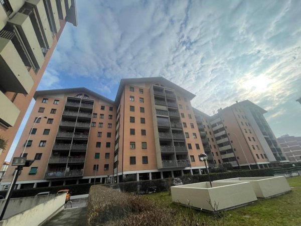 appartamento in vendita a Segrate in zona Lavanderie