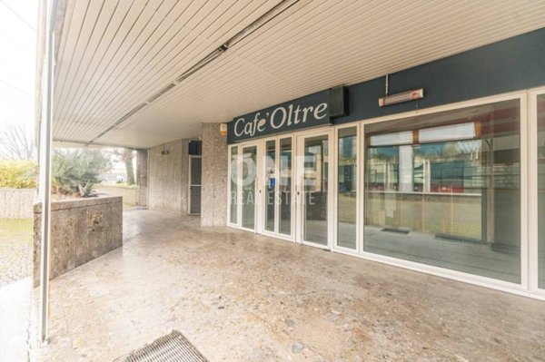 negozio in vendita a Segrate