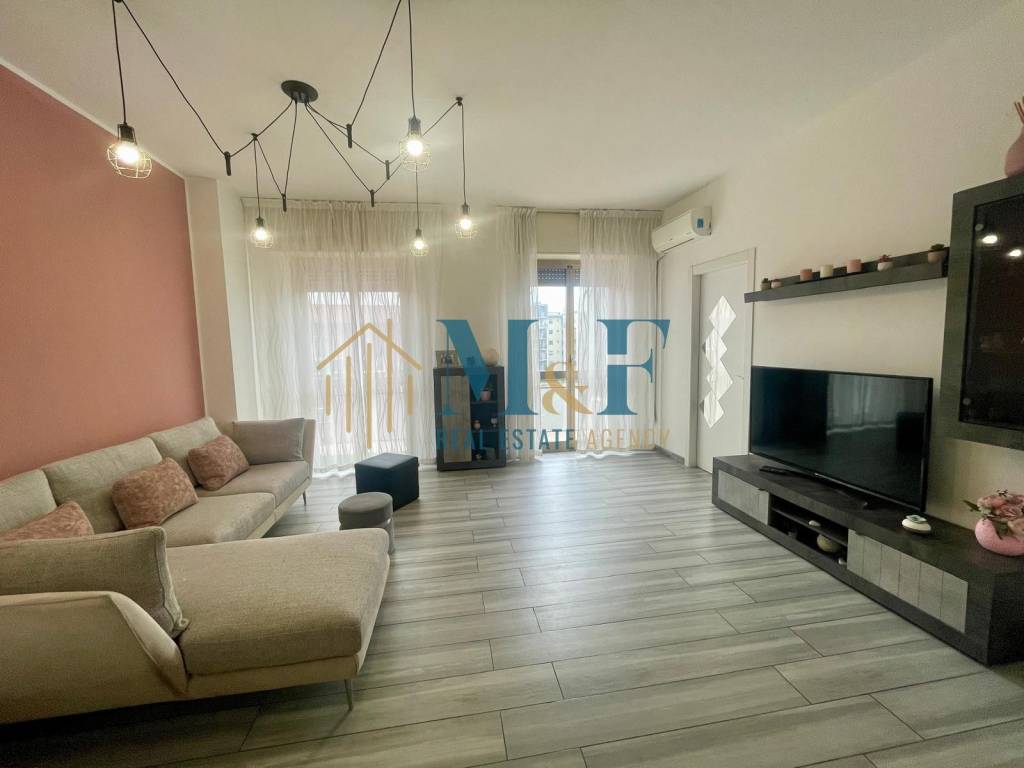 appartamento in vendita a Segrate in zona Redecesio