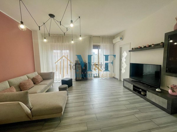 appartamento in vendita a Segrate in zona Redecesio