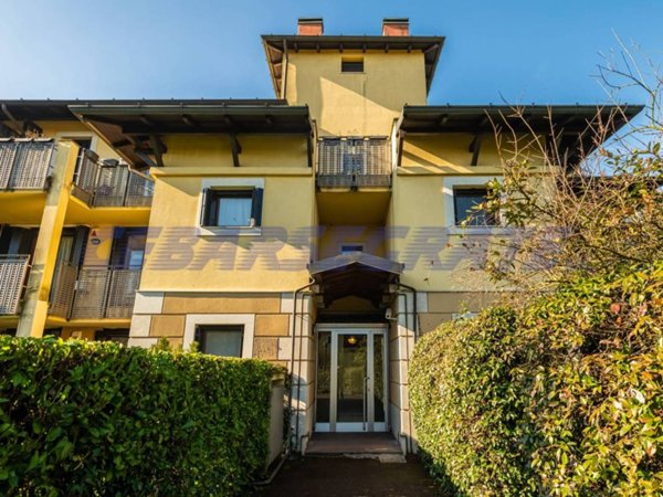appartamento in vendita a Segrate in zona Rovagnasco